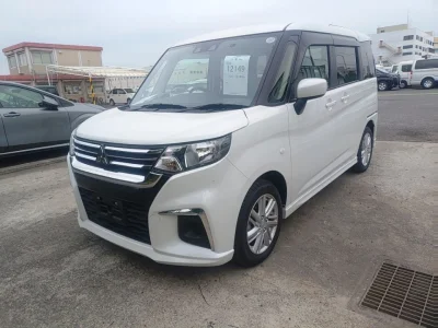 MITSUBISHI DELICA D2