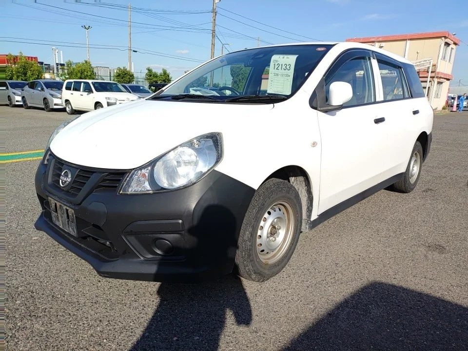 Nissan AD 2021