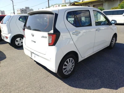 DAIHATSU MIRA E S
