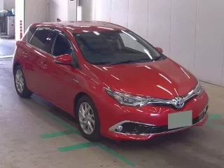 TOYOTA AURIS 1