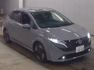 NISSAN AURA