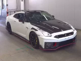 NISSAN GT-R
