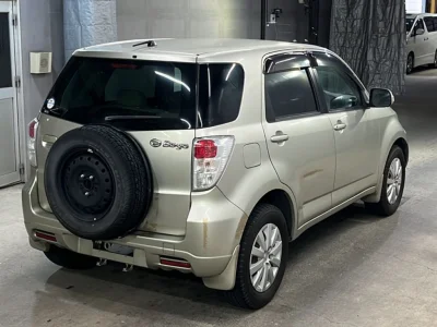 DAIHATSU BEGO