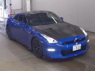 NISSAN GT-R