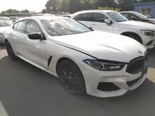 BMW 8 SERIES