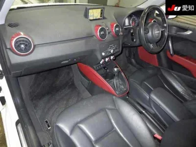 AUDI A1 2