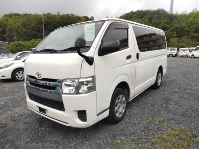 TOYOTA REGIUS ACE VAN