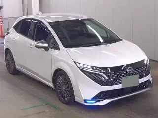 NISSAN AURA
