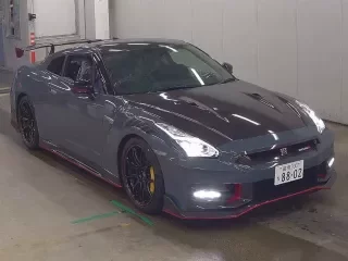 NISSAN GT-R