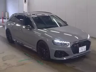 AUDI RS4 AVANTE