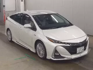 TOYOTA PRIUS PHV