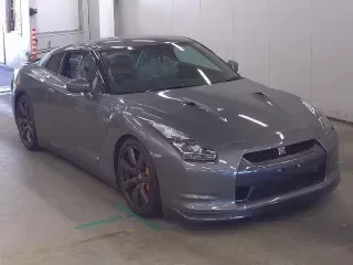 NISSAN GT-R