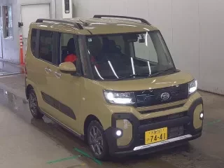 DAIHATSU TANTO FUN CROSS