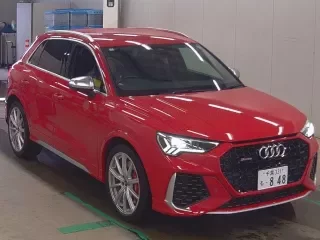 AUDI RS Q3