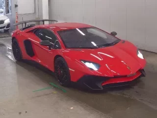 LAMBORGHINI AVENTADOR