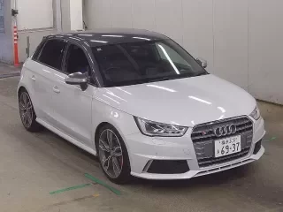 AUDI S1