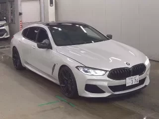 BMW 8 SERIES