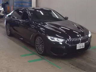 BMW 8 SERIES