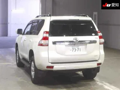 TOYOTA LAND CRUISER PRADO