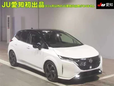NISSAN AURA