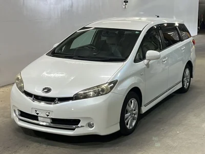 TOYOTA WISH