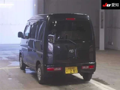 TOYOTA PIXIS VAN