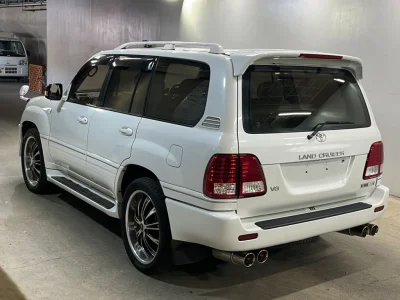 TOYOTA LAND CRUISER