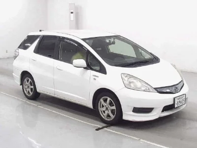 HONDA FIT SHUTTLE