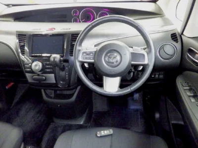 MAZDA BIANTE