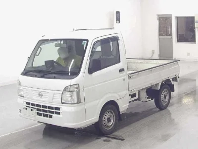 Nissan NT100 Clipper