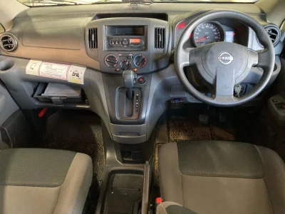 NISSAN NV200