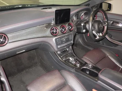 MERCEDES BENZ AMG CLA