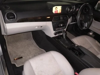 MERCEDES BENZ C CLASS