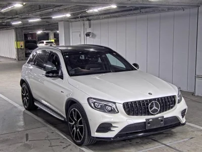 MERCEDES BENZ AMG GLC