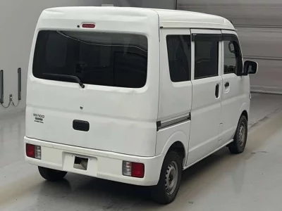 NISSAN CLIPPER VAN