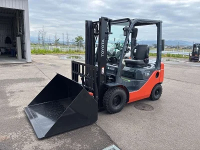 TOYOTA  FORKLIFT 