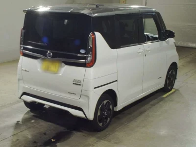 NISSAN ROOX