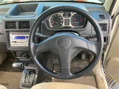 MITSUBISHI PAJERO MINI
