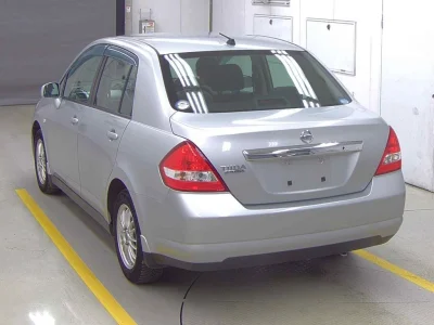 NISSAN TIIDA LATIO