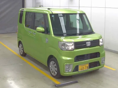 DAIHATSU WAKE