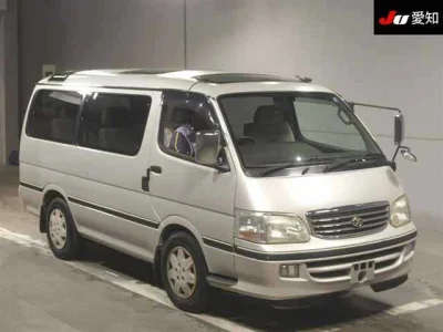 TOYOTA HIACE