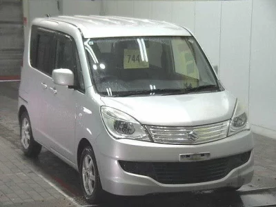 Suzuki Solio