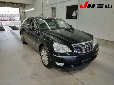 TOYOTA CROWN MAJESTA