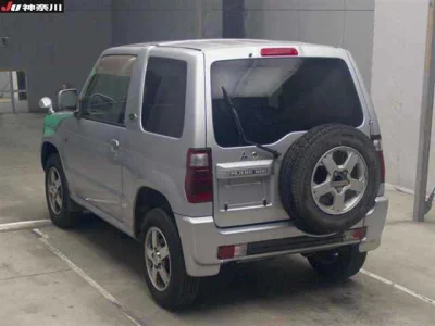 MITSUBISHI PAJERO MINI