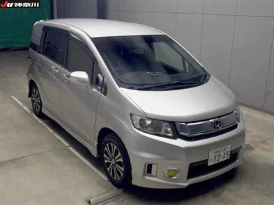 Статистика аукционов Honda Freed Spike