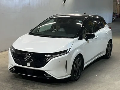 Nissan Aura