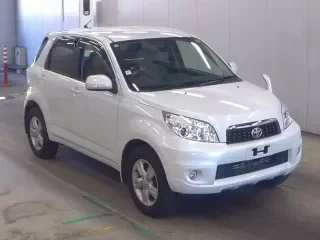 TOYOTA RUSH