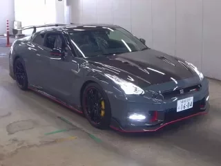 NISSAN GT-R
