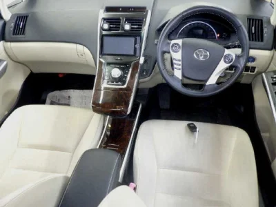 TOYOTA SAI