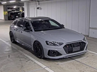 AUDI RS4 AVANTE